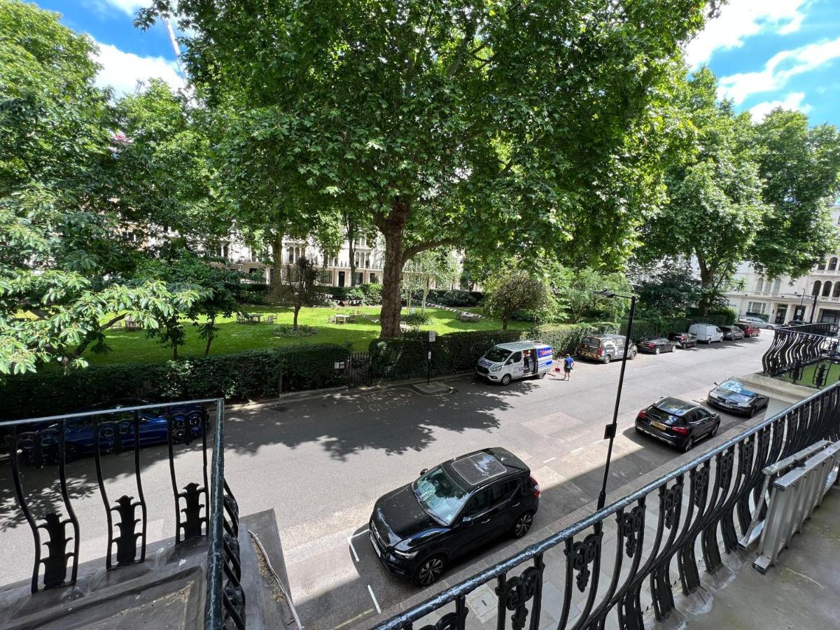 Hyde Park Studio Has Private Balcony With Tranquil Garden View London Eksteriør bilde