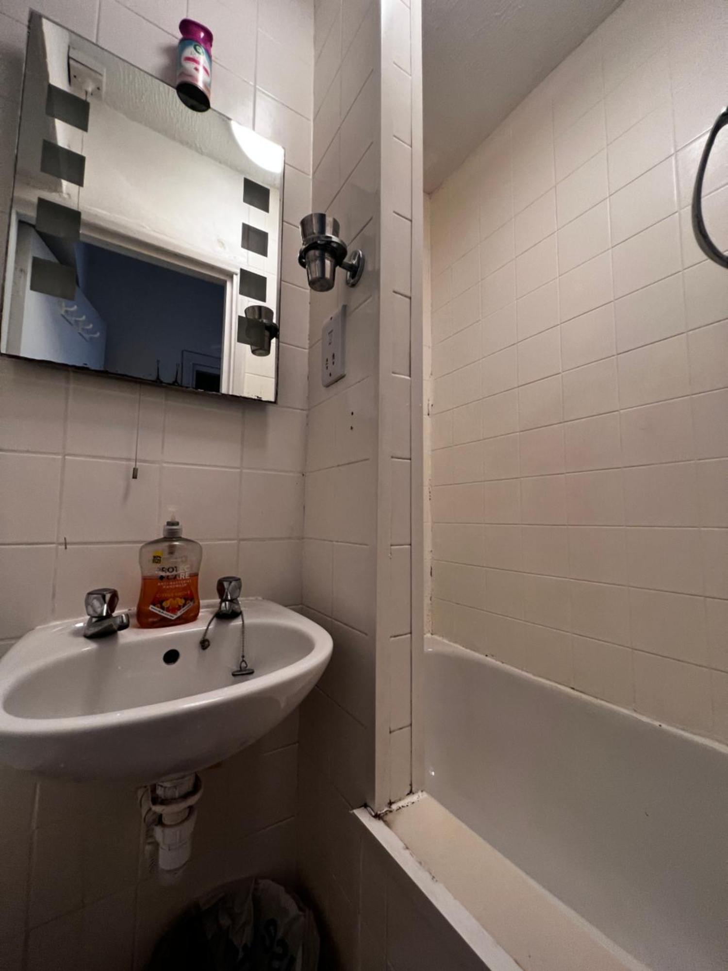 Hyde Park Studio Has Private Balcony With Tranquil Garden View London Eksteriør bilde